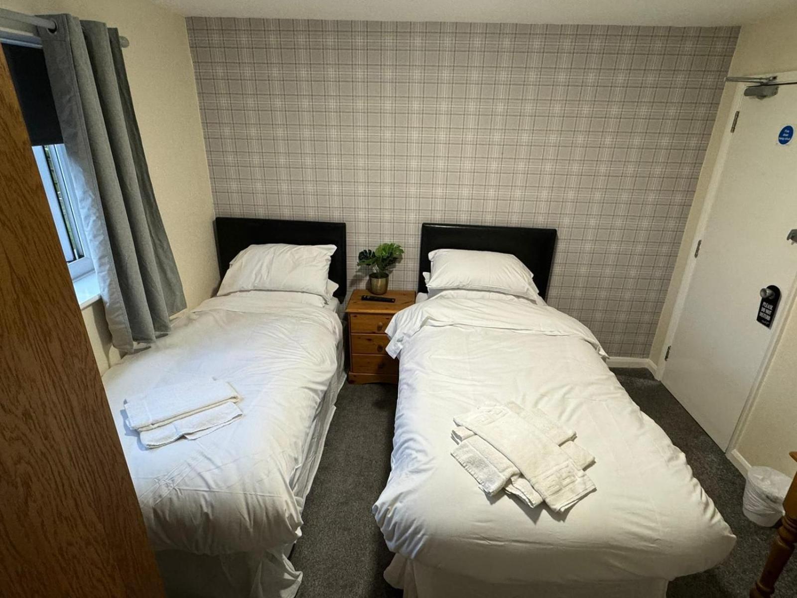 Ivanhoe Hotel Scalby  ภายนอก รูปภาพ